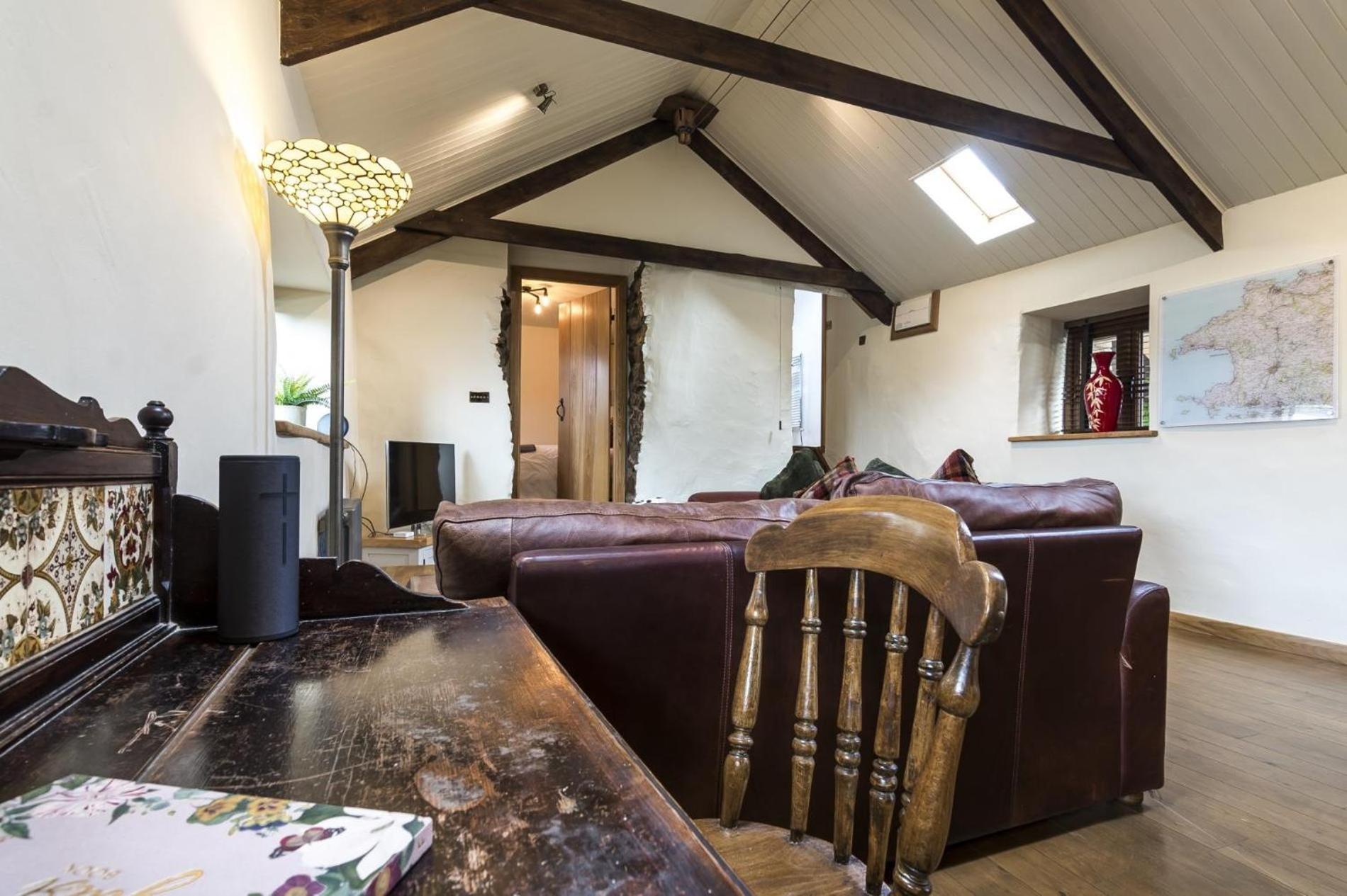Foxglove - Luxurious Barn Conversion - Blossom Farm Johnston Exteriör bild