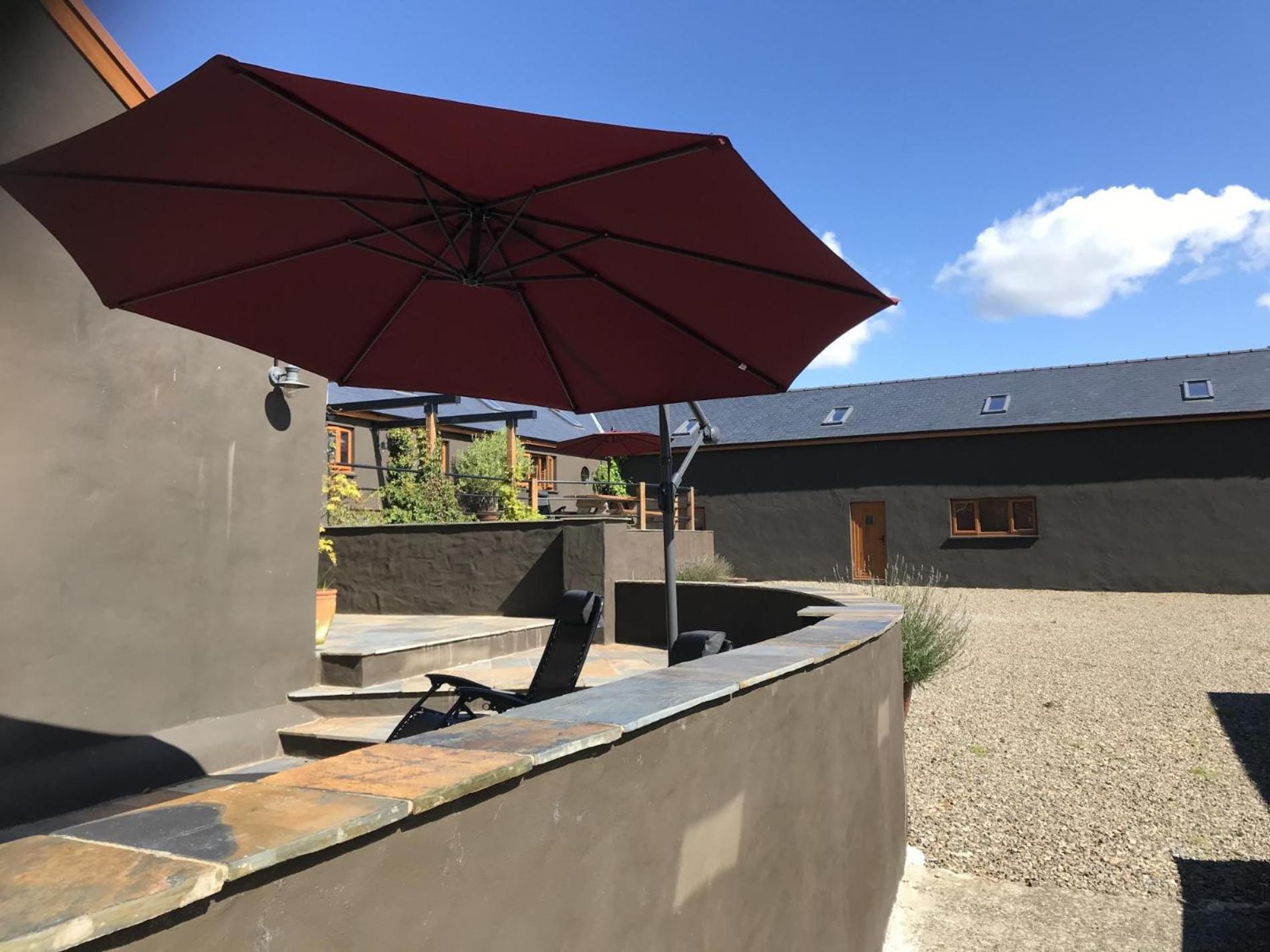 Foxglove - Luxurious Barn Conversion - Blossom Farm Johnston Exteriör bild
